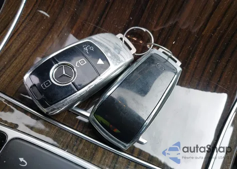 2020 Mercedes-Benz Glc 300 4Matic from USA, damaged, VIN W1N0G8EB5LF825157